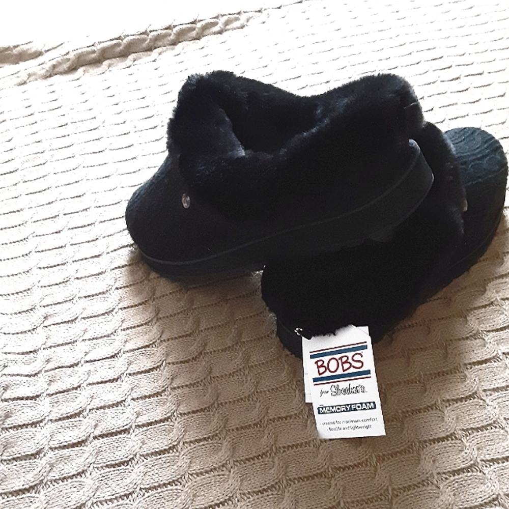Bob's Sketchers Slippers Size 8